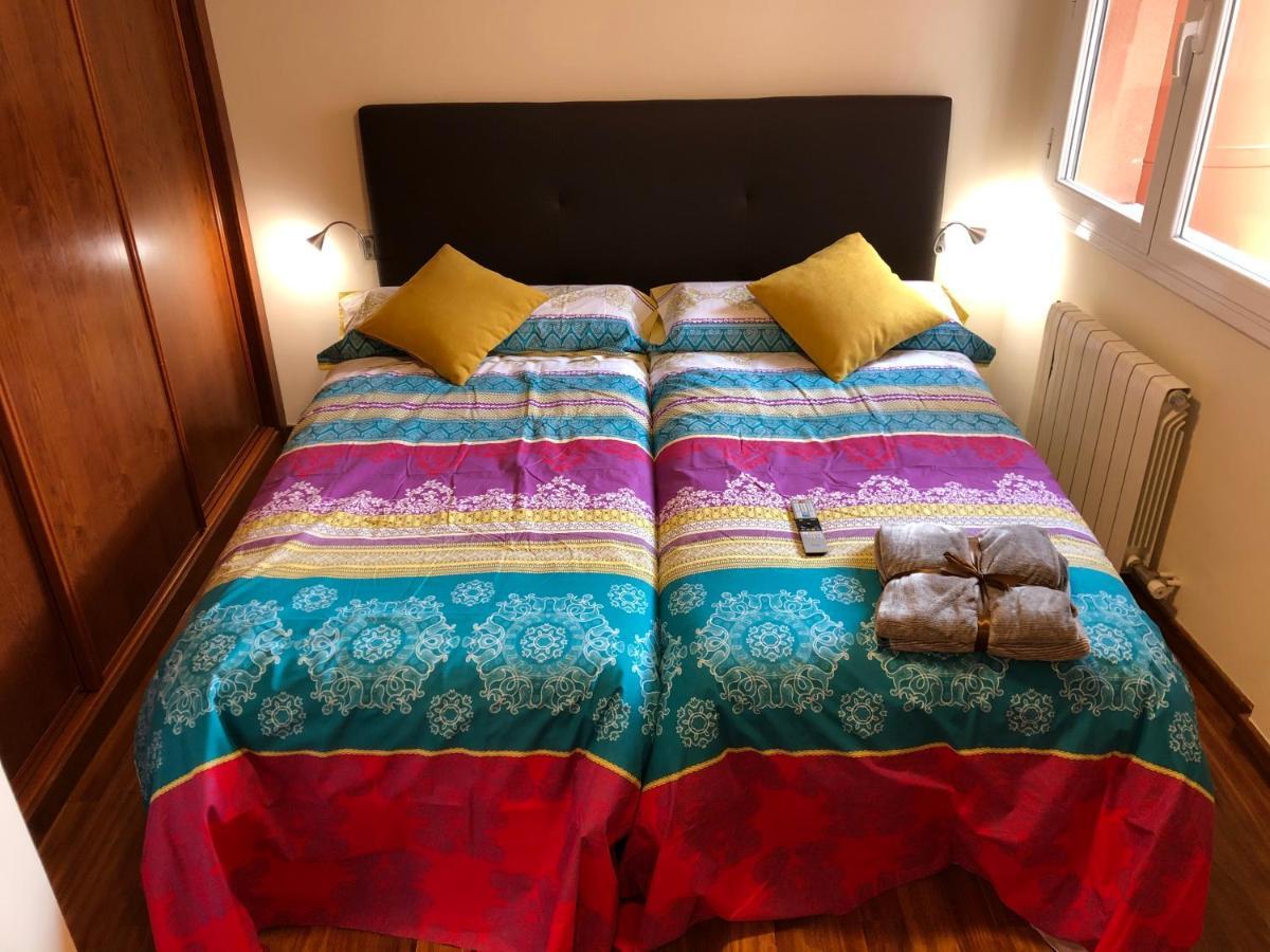Apartaments Vicus 2 Con Vistas A La Plaza Mayor De Vic Zewnętrze zdjęcie