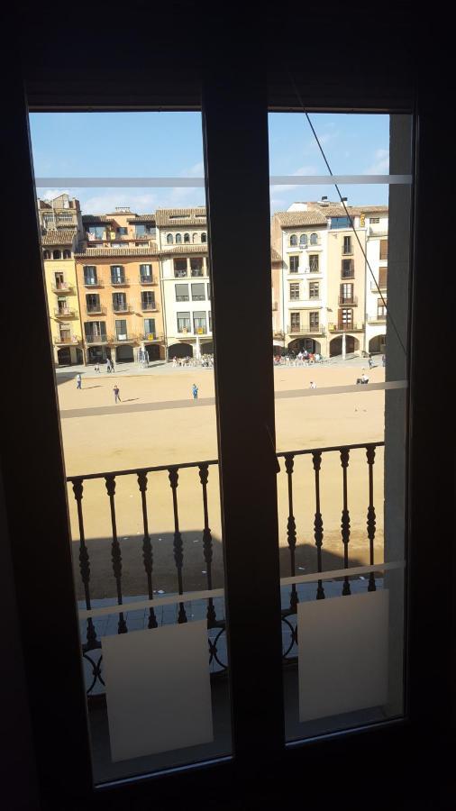Apartaments Vicus 2 Con Vistas A La Plaza Mayor De Vic Zewnętrze zdjęcie